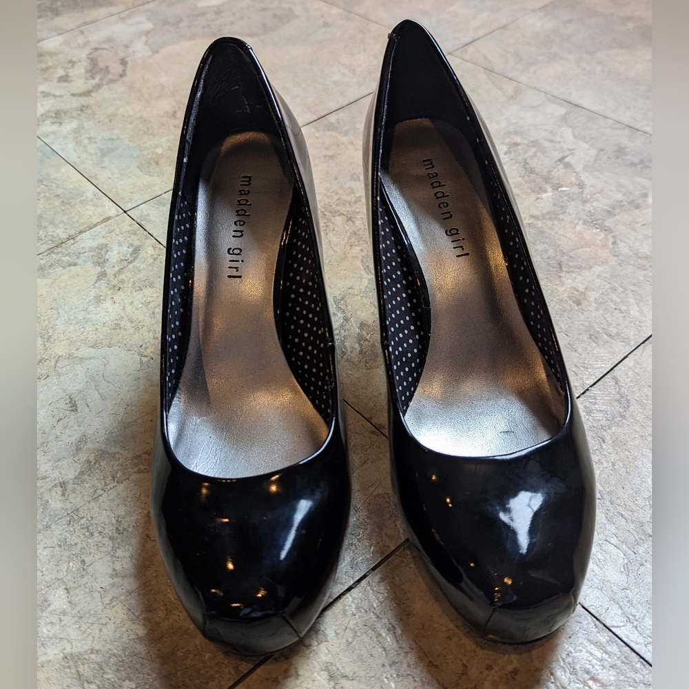 Madden Girl Black Patent heels